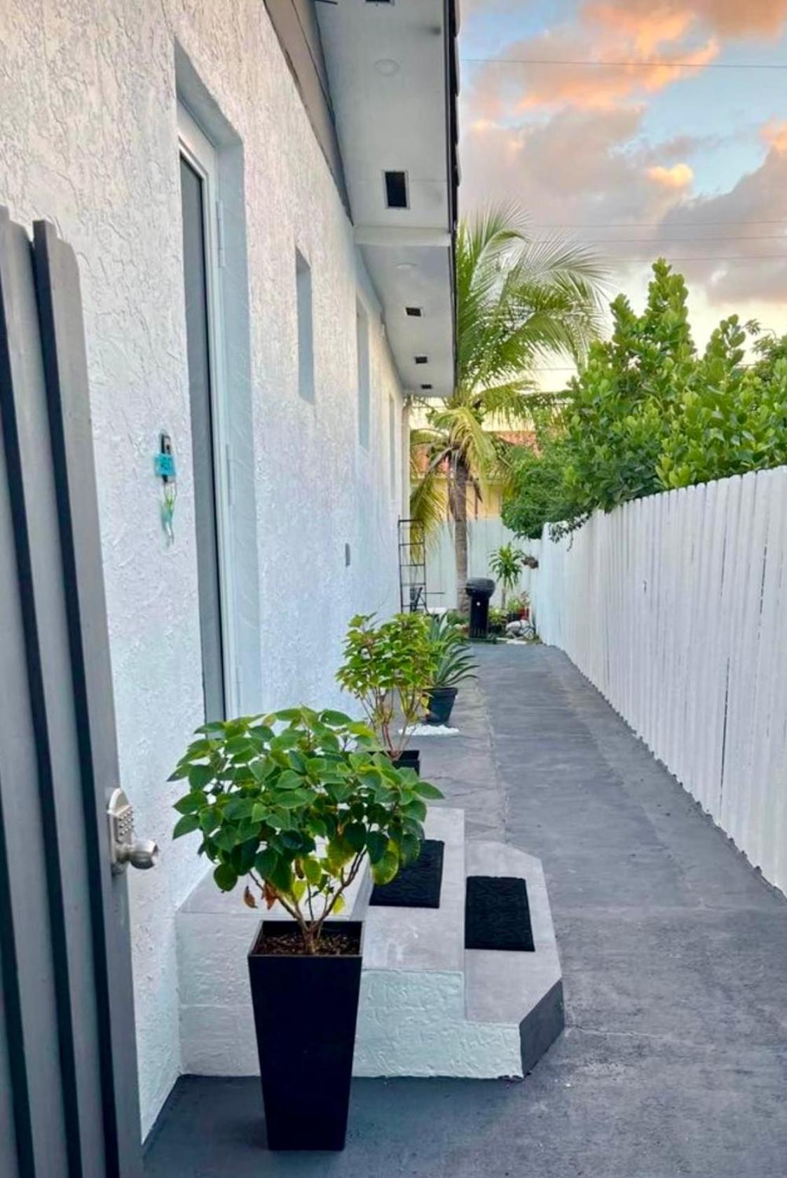 Little Gables Studio-Your Miami Escape-10Min Airport Eksteriør billede