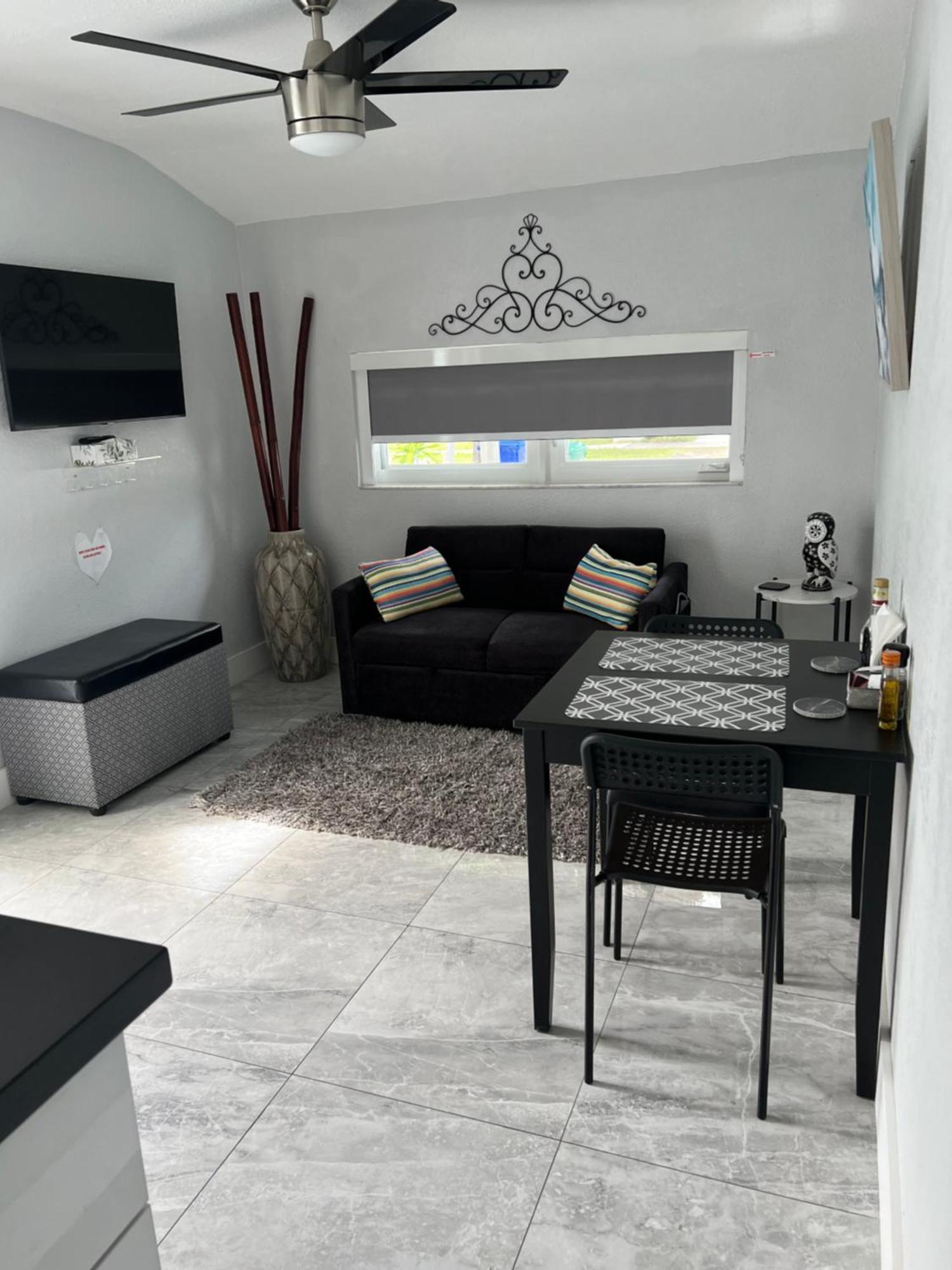 Little Gables Studio-Your Miami Escape-10Min Airport Eksteriør billede