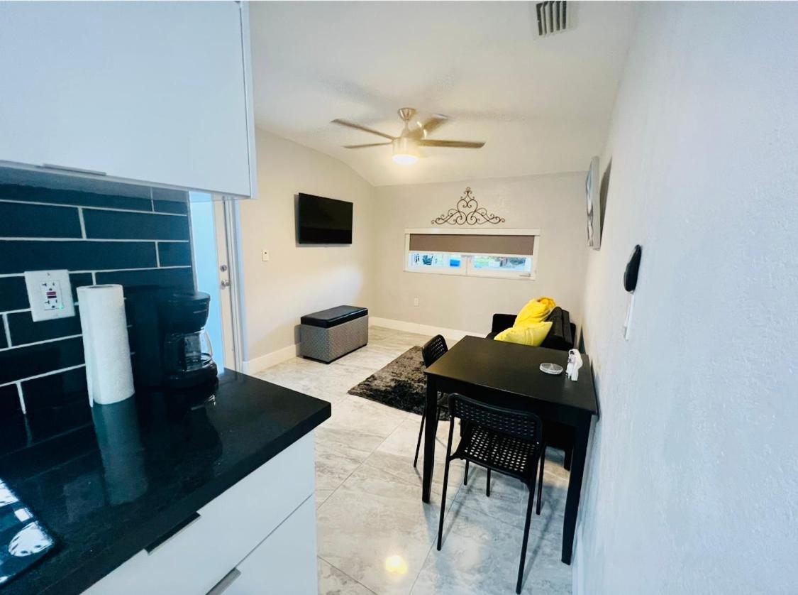 Little Gables Studio-Your Miami Escape-10Min Airport Eksteriør billede