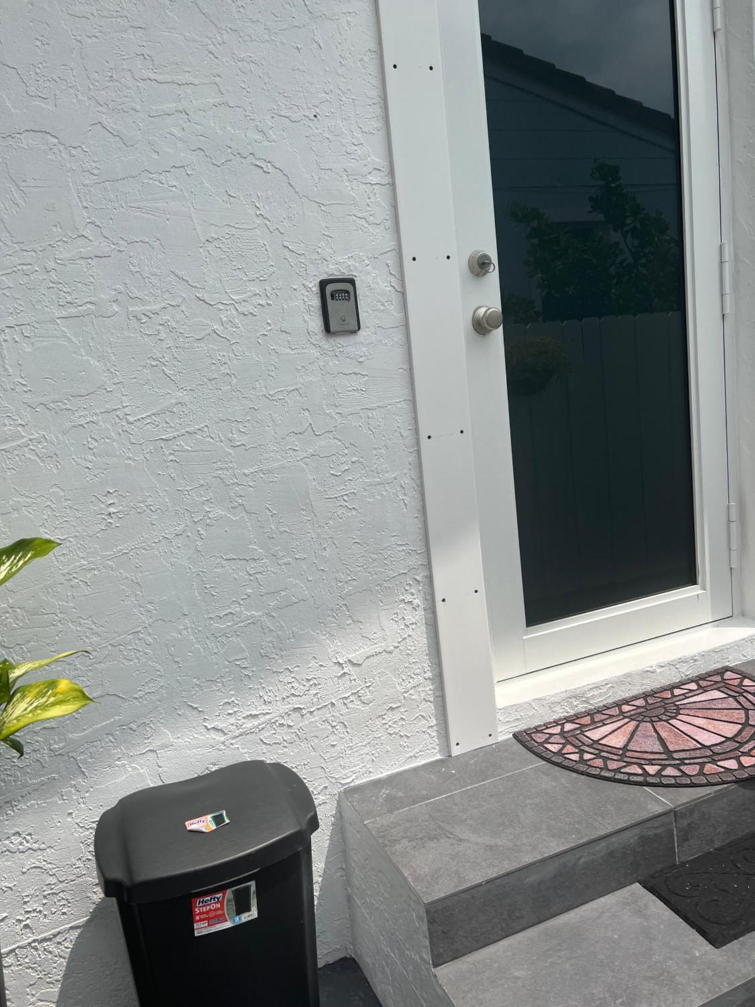 Little Gables Studio-Your Miami Escape-10Min Airport Eksteriør billede